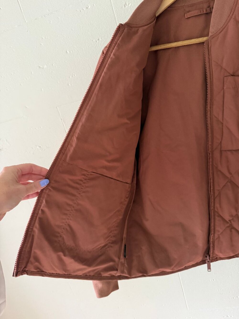Frank & Oak | The Skyline Reversible Quilted Bomber in Rustic Brown | Small - Picture 9 of 13